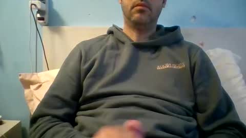 Snapshot of zeus00811 chatting on March 2026 06:39:01 AM zeus online show from March 2026 06:39:01 AM