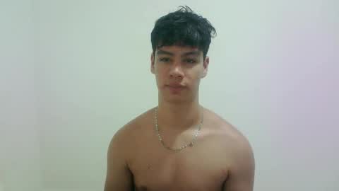 zeus_183 online show from September 2025 02:00:01 AM