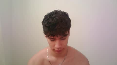 zeus_183 online show from November 2025 02:16:02 PM