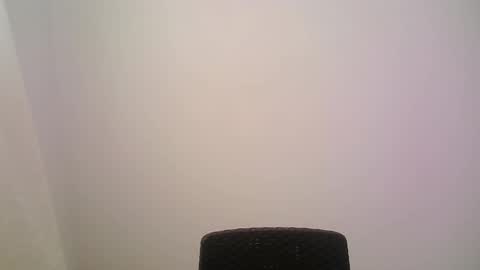 zeus_183 online show from February 2026 04:02:01 PM