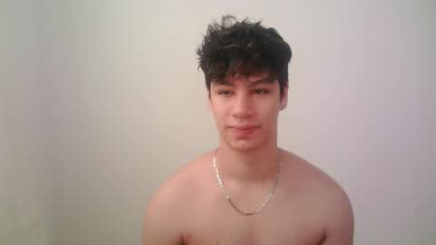 zeus_183 online show from March 2026 12:27:01 PM