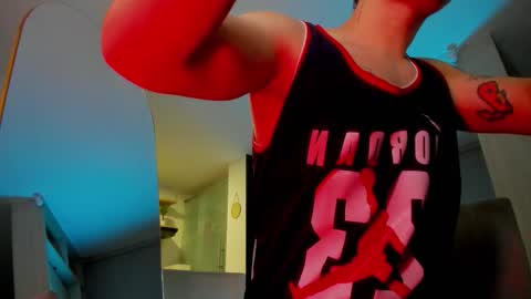 zeus online show from October 2025 01:06:02 AM