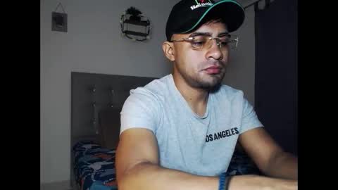 Snapshot of zeussexyhot chatting on May 2026 05:02:02 AM zeussexyhot online show from May 2026 05:02:02 AM