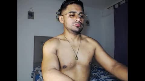 Snapshot of zeussexyhot chatting on May 2026 05:46:02 AM zeussexyhot online show from May 2026 05:46:02 AM