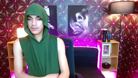 zavier skinny asian online show from February 2025 11:15:02 PM