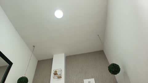 ZHAMIRA  ANDRES online show from January 2025 09:39:01 AM