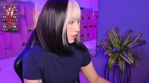 Snapshot of zharaluxie chatting on April 2026 12:50:02 PM Zhara online show from April 2026 12:50:02 PM