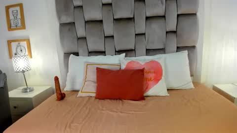 Snapshot of zharia_lux25 chatting on February 2026 11:37:01 AM zharia_lux25 online show from February 2026 11:37:01 AM