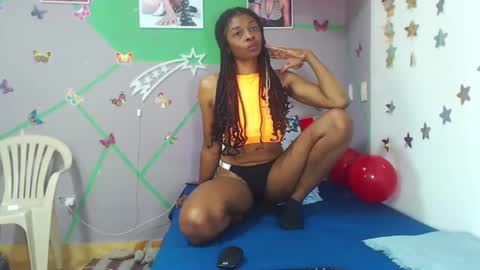 Snapshot of zharick_smithx chatting on February 2025 03:42:02 AM zharick online show from February 2025 03:42:02 AM