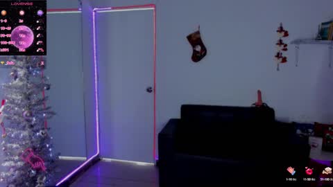 zhoestrong online show from December 2024 05:05:01 PM