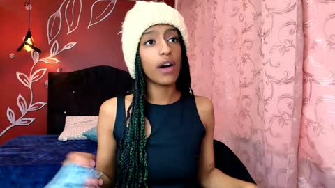 Zia Green online show from January 2025 03:29:01 PM