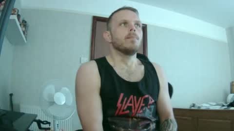 Snapshot of ziggy1292 chatting on March 2026 03:18:02 PM Shaun online show from March 2026 03:18:02 PM