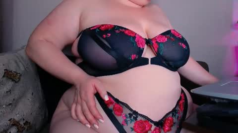 zinacorleone online show from May 2026 09:20:02 PM