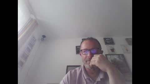 Snapshot of zippi55 chatting on September 2025 09:44:01 AM Zippi online show from September 2025 09:44:01 AM