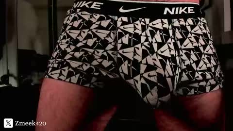 Z   online show from November 2025 10:18:02 PM