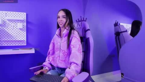 Zoe online show from March 2026 04:18:01 AM