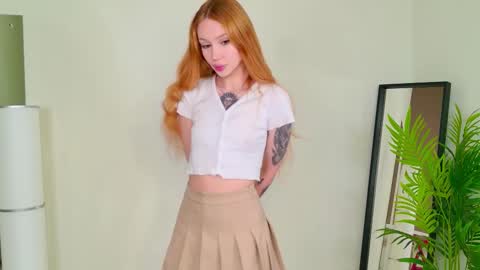 Snapshot of zoe__page chatting on January 2026 05:45:02 AM Im Zoe online show from January 2026 05:45:02 AM