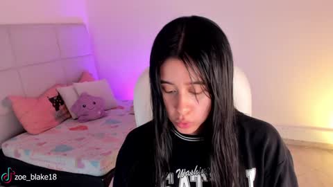 Zoe online show from December 2024 02:59:01 PM