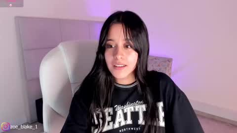 Zoe online show from February 2025 10:20:02 PM