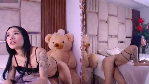 zoe_dim online show from March 2026 06:13:01 PM