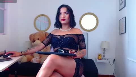 zoe_hecate online show from October 2025 02:23:01 AM