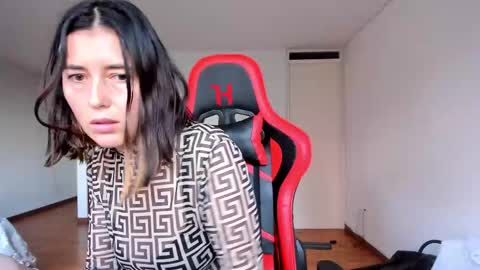 ZOE online show from February 2025 10:31:01 PM