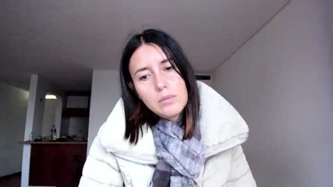 ZOE online show from March 2025 11:00:02 PM