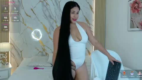 Snapshot of zoe_longhair chatting on May 2026 07:53:02 PM zoe_longhair online show from May 2026 07:53:02 PM