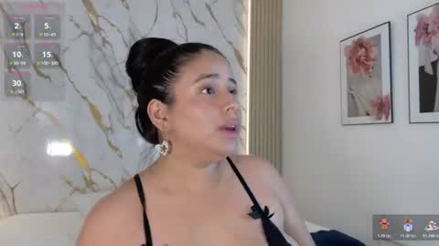 Snapshot of zoe_longhair chatting on July 2026 07:05:02 PM zoe_longhair online show from July 2026 07:05:02 PM