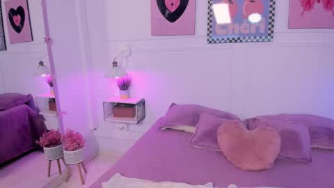 Zoe Lynch online show from December 2025 12:14:01 PM