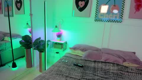 Zoe Lynch online show from March 2026 11:28:02 AM