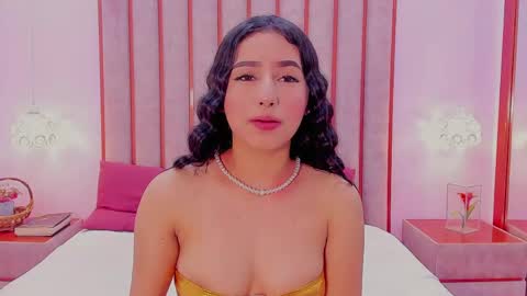 Snapshot of zoe_monrow chatting on May 2026 06:07:02 PM Zoe Monrow online show from May 2026 06:07:02 PM