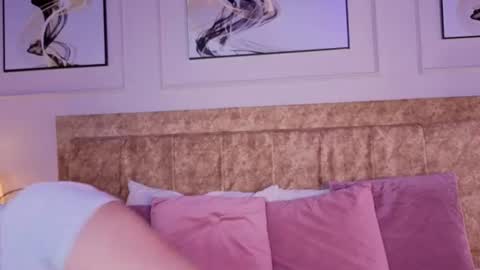 Snapshot of zoe_moon__ chatting on June 2026 11:09:01 AM zoe_moon__ online show from June 2026 11:09:01 AM