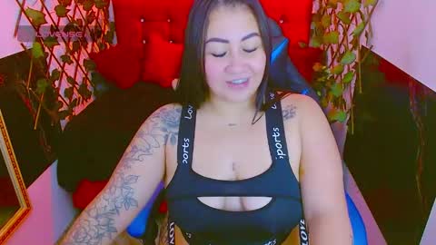 zoe_naughty22 online show from June 2026 12:01:02 AM