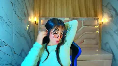 Zoe  online show from January 2026 08:01:01 PM