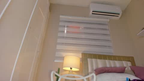 Hi guys i am Zoe  online show from January 2025 05:45:02 PM