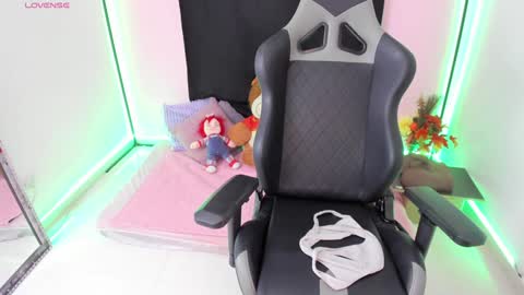 zoe_sullivan_ online show from December 2024 09:50:02 AM