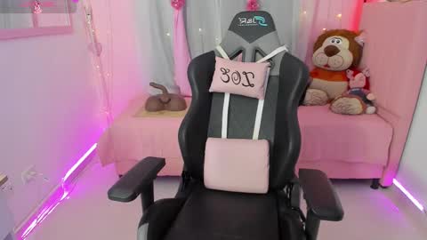 zoe_sullivan_ online show from September 2025 10:20:02 AM