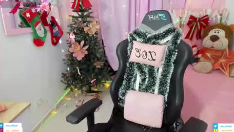 zoe_sullivan_ online show from November 2025 09:31:02 AM