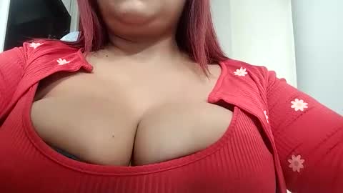 zoebenneti online show from April 2026 04:51:01 PM