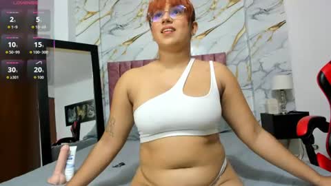 Snapshot of zoebluhs chatting on June 2026 11:14:02 AM Zoe online show from June 2026 11:14:02 AM