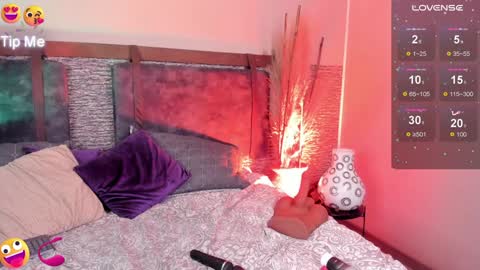 Zoe online show from February 2025 01:43:02 PM