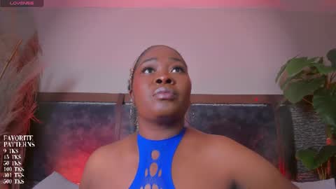 Snapshot of zoee_23 chatting on July 2026 11:56:02 AM Zoe online show from July 2026 11:56:02 AM