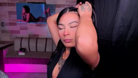 Snapshot of zoee_dolcee chatting on April 2026 08:28:02 PM Catt online show from April 2026 08:28:02 PM