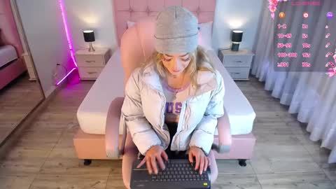 zoe online show from February 2025 11:50:01 AM