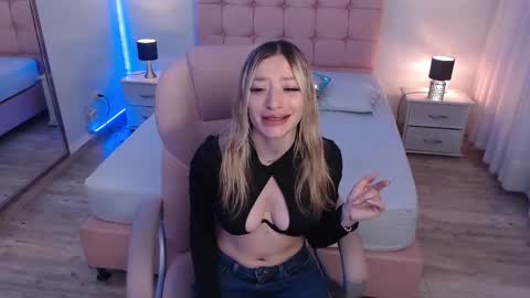 zoe online show from November 2025 02:55:02 AM