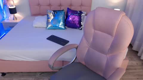 zoe online show from June 2026 03:10:02 AM