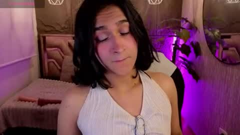 Snapshot of zoee_kiss_ chatting on July 2026 06:57:02 AM ZOE online show from July 2026 06:57:02 AM