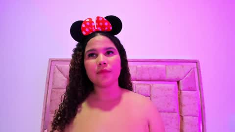 zoee online show from January 2025 09:26:01 AM