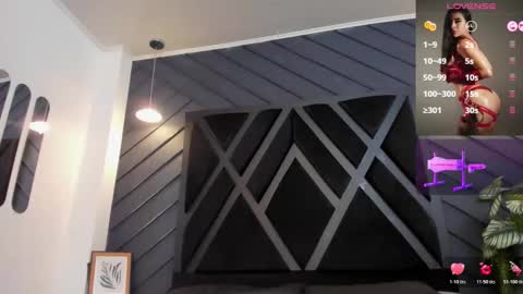 Zoe 3 online show from October 2025 02:23:02 PM